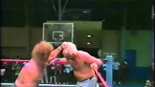 WWC: "Rambo" Ron Starr vs. Mike Davis (1986)