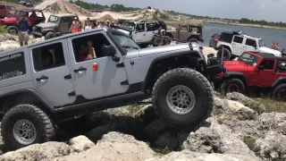 Jeep Wrangler Rock Crawling/Mud Lazy Springs Go Topless Day