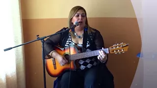 Lilika - Professional Guitar Singer (Paraguay)