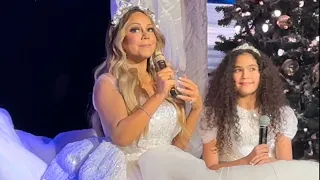 Mariah Carey (feat. Ms. Monroe) “Away in a Manger” (1st Live Duet!)Toronto, ON (Dec. 9th 2022)