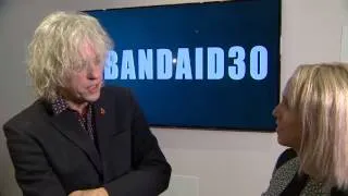 How did Bob Geldof persuade the stars to sing in Band Aid 30?