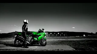 Kawasaki ZZR 1400 ZX14 (2013) - official video commercial