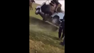 حصان يصدم السياره🐎🛑