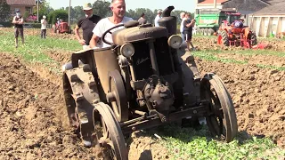 Landini Velite & SuperLandini testa calda aratura - Old hot bulb tractor plowing