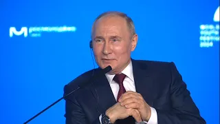 Владимир Путин: «Советовать что-то дамам - себе дороже. Лучше не связываться!»