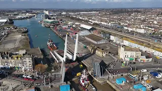 Gull Wing - Bascule Arrival