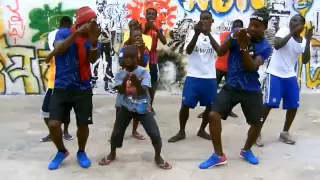 Ghanaian youth show their Azonto dance moves