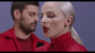 Madame Monsieur - Comme Une Reine (Clip Officiel)