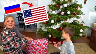 США Открываем Новогодние подарки из России / Дед Мороз уже пришел к нам! Купили робот пылесос