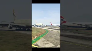 Airplane Accidently Came on the Runway during Landing Of Airbus A380...