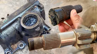 Repairing of Broken Steering Box Rocker Shaft || My Talented Mechanic can do it Amazingly ||