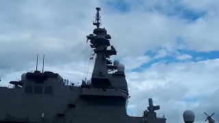 海上自衛隊護衛艦かがと舞鶴音楽隊大阪港入港シーン2（2018年5月19日土曜日）携帯電話で撮影