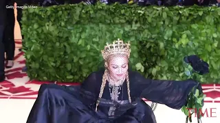 Madonna arriving at the Met Gala 2018 (HD video)