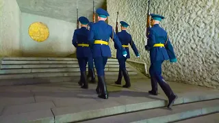 Смена Почётного Караула в Пантеоне Славы Мамаев Курган, Волгоград, 1 апреля 2023 года, 14:00 часов