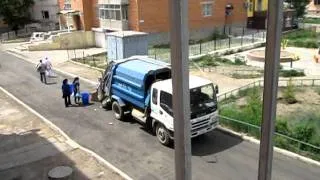 Mongolian Garbage Truck with Ice Cream Music in Ulaan Bataar