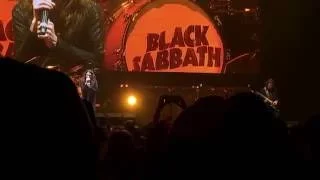 Black Sabbath Live - Behind The Wall of Sleep / Bassically / N.I.B. - Oracle Arena Oakland 9/15/16