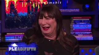 anjelica huston being a whole mood