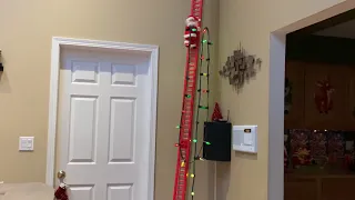 16 Foot Ladder Mr. Christmas Super Duper Musical Climbing Walking Santa Hanging Christmas Lights