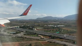 Easyjet Airbus A320 landing to Athens