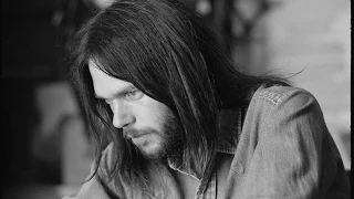 Neil Young Expecting to Fly