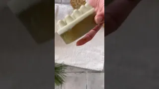 Массажное мыло Кедровое с зеленой глиной