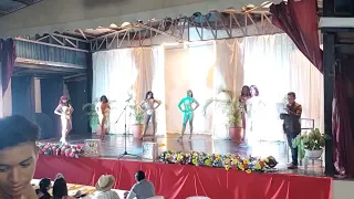 Reina del orgullo gay edición 2022 , presentación en traje de baño grupal e individual