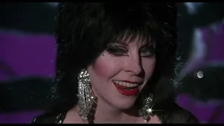 Elvira , La dama de la oscuridad 1988 latino10