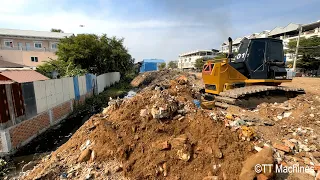 New Action Of Project Clearing Trash Into Water By Dump Trucks 5Ton & KOMATSU Bulldozer Working