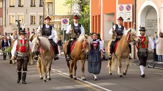 🐴 Haflinger Festumzug in Meran, Südtirol am Ostermontag 2022