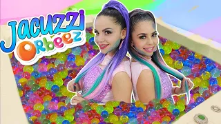 LLENAMOS UN JACUZZI con ORBEEZ - 1 millon de orbeez / Gaby y Gilda