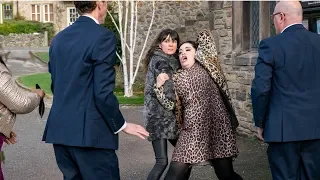 Emmerdale - Chas Dingle Attacks Mandy Dingle (7th January 2019)