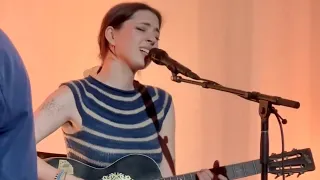 lizzy mcalpine  - "better than this" (live @ the “older” gallery)