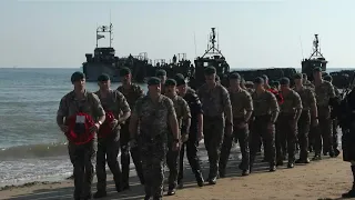 British Marine commandos land on Gold beach for D-Day commemorations | AFP