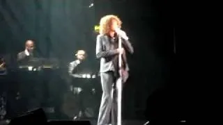 Whitney Houston - I Look To You - Nottingham.MP4