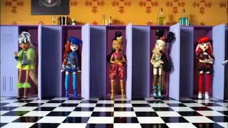 Bratzillaz (2013) Back to Magic commercial!