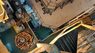 #Containership A Tour of mega ship's Engine Room/Mariner life at onboard/How ship engine works