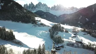 Winter wonderland, Val di Funes ~ Italy 🇮🇹 DJI Mavic Pro  (Video from 05 January 2018)