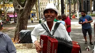 Carrapicho dos 8 Baixos - Forró na Praça da Sé - 2019-03-16_123258