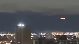 UFO Sighted Over Toronto, Canada ( November 24, 2020 )