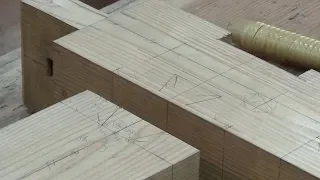 How to mark the lines for Ari Shiguchi (Japanese Joinery)宮大工が職人技で教える初心者のための蟻仕口の墨の書き方動画