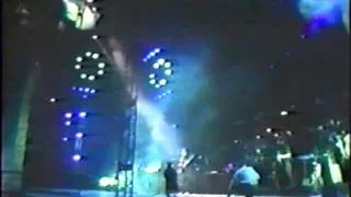 ROGER WATERS - THE WALL IN BERLIN 1990 - ANOTHER BRICK IN THE WALL PART I - PART 3/25