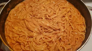 Espaguetis guisados Dominicanos  Espaguetis rojo cremosos. Creamy Spaghetti in red sauce.