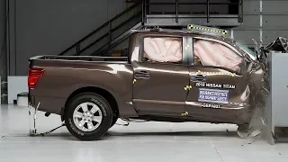 2018 Nissan Titan crew cab passenger-side small overlap IIHS crash test