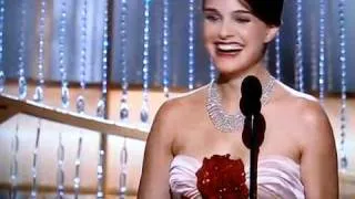 Natalie Portman Dorky Giggle at 2011 Golden Globes