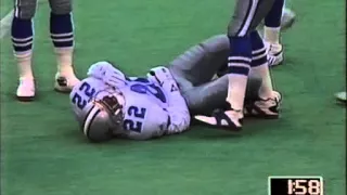 Emmitt Smith separates shoulder (1993)