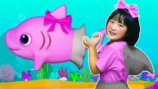 Baby Shark Finger Family - Kids Songs & Nursery Rhymes 아기상어 핑거패밀리