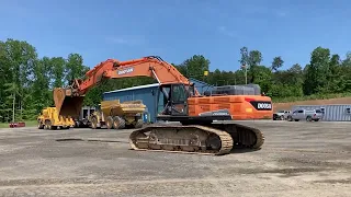 2017 Doosan DX530LC-5 Excavator