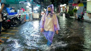 Walking in Thunderstorm with Rain Sounds - Rainy Season in Bangkok 🇹🇭 Thailand 4K