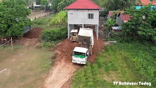 New project! Perfect performance Mini Dozer Komatsu D20P push the ground under the house