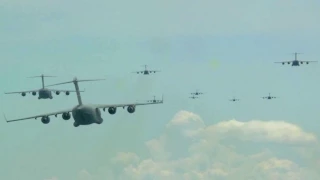 Airborne Paratroopers C-17 Globemaster III Jump